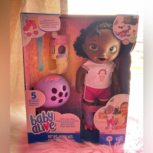 Baby Alive Roller Skate Doll (African American) - Picture 2 of 6